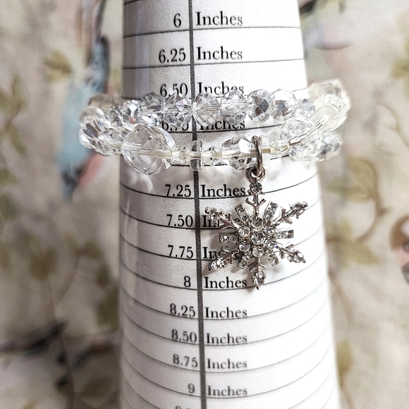 Pair of 2 Clear Faceted Crystal Stretch Bracelets Vintage Silver Tone Snowflake - Picture 6 of 16